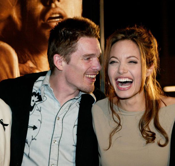 Ethan Hawke paljastaa, kuka naisnäyttelijöistä suutelee parhaiten Ethan Hawke paljastaa, kuka naisnäyttelijöistä suutelee parhaiten