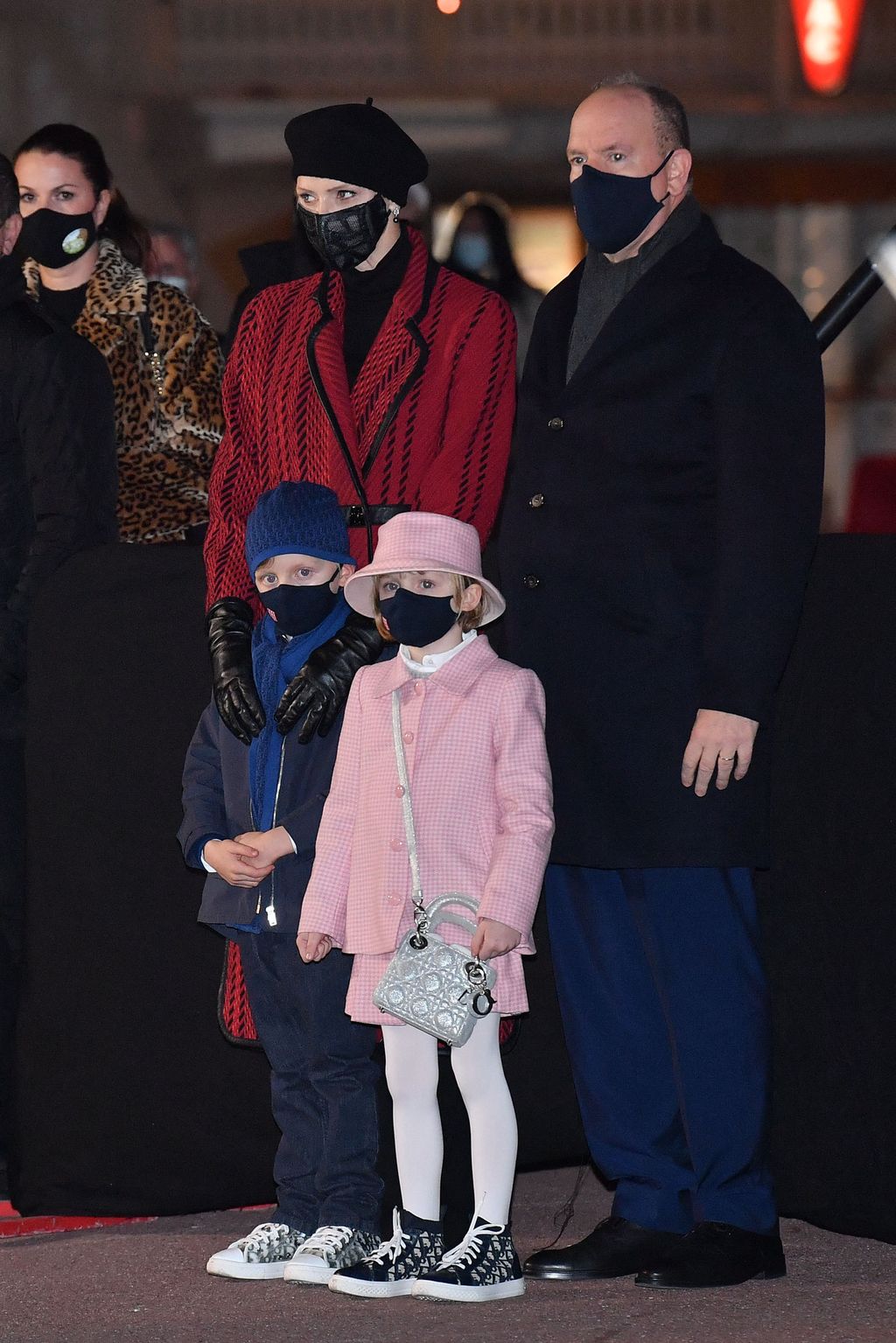 Monacon prinsessa Gabriella, 6, varasti show’n: Sytytti venettä soihdulla, kaksoisveli katseli tumput suorina