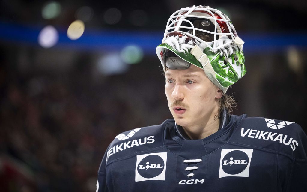 Hurja tälli päähän! Leijonien luottovahti hoiperteli koppiin: ”Ei meinaa mies pysyä pystyssä”