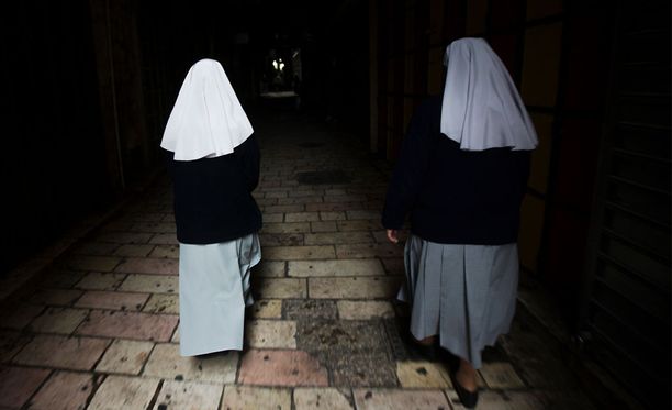 Irlannissa katolisten nunnien pyörittämissä Magdalena-pesuloissa tehtiin orjatyötä 74 vuotta.