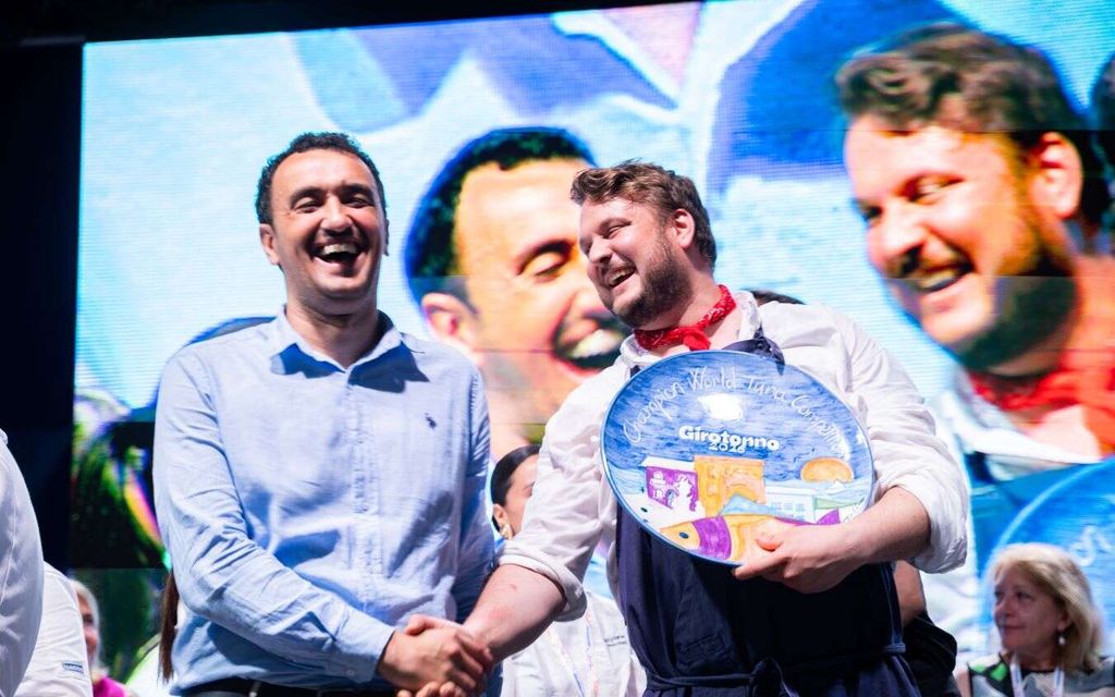 Uskomaton voitto! Turkulainen Jouni peittosi italialaiset nä