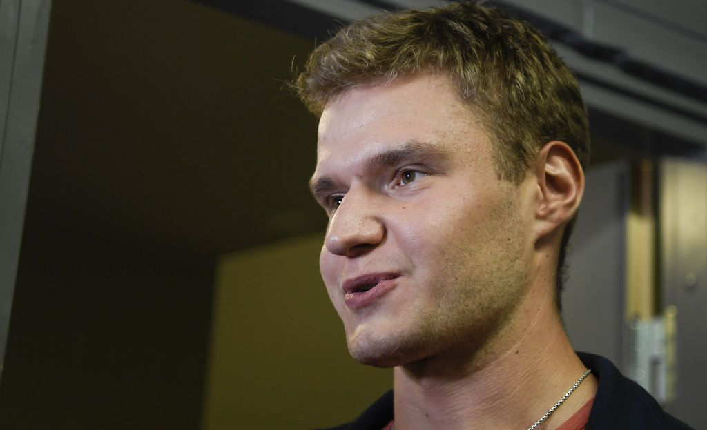 Aleksander Barkov väläytti mainiota huumorintajuaan, ei ottanut itseensä NHL-videopelin ”huonosta” luokituksesta
