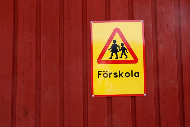 Ammuskelut vaivaavat Ruotsissa myös koulujen ja päiväkotien lähialueilla.