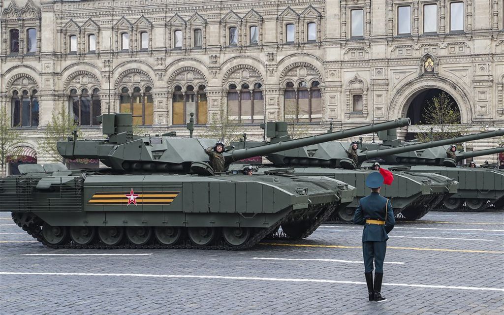 Sotilas­tiedustelu: Venäjän uusi T-14 Armata -panssarivaunu ei kelvannut joukoille, koska kalusto oli niin huonossa kunnossa