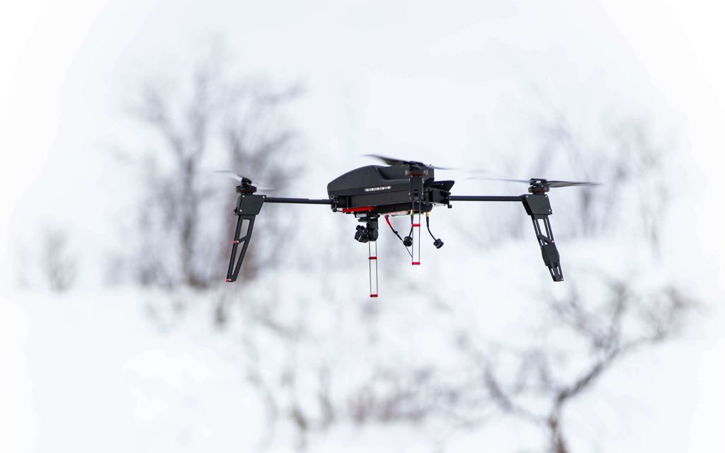 Tuntematon drone kuvasi Puolustus­voimien vuokraamaa koulua Nato-harjoituksessa
