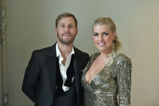 Jare Brand ja Saana Akiola tulevat aiempaa tutummiksi uuden Tanssii tähtien kanssa -kauden myötä.