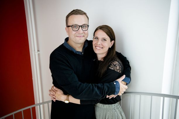 Antti ja Sari kuvattuna elokuussa 2019. 