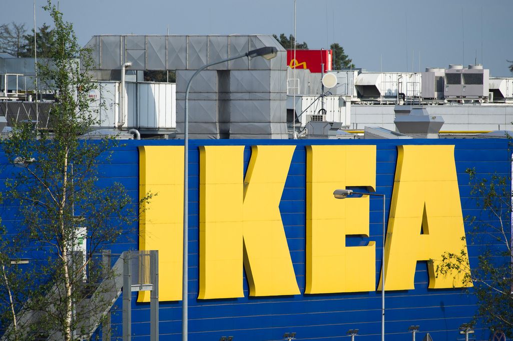 Puolalaismies kirjoitti homovastaisia raamatunlauseita Ikean intranetiin ja sai potkut – ministeri yllyttää koko maata boikotoimaan yritystä