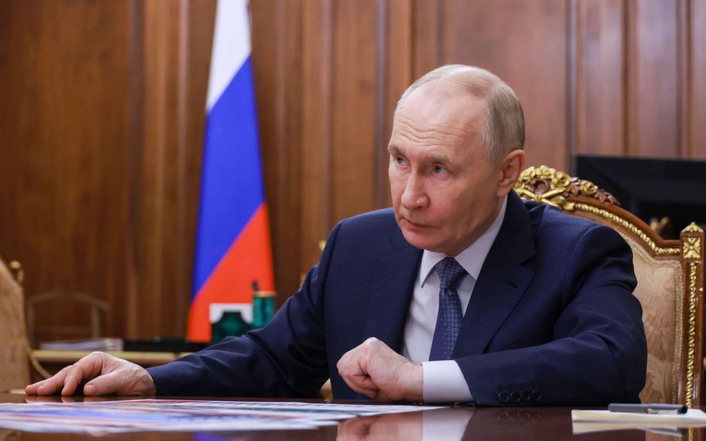 Bloomberg: Venäjä väläyttelee paluuta dollariin