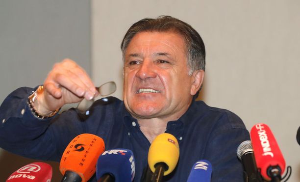 Korruptiotuomion saanut Zdravko Mamic on Kroatian vaikutusvaltaisin jalkapallopomo.