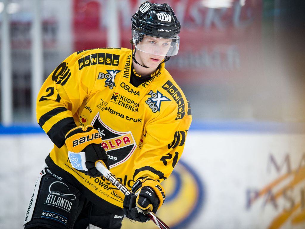 Kultaleijona Eetu Luostarinen teki NHL-sopimuksen! ”Olemme innoissamme siitä, mitä hän pystyy tuomaan organisaatioomme”