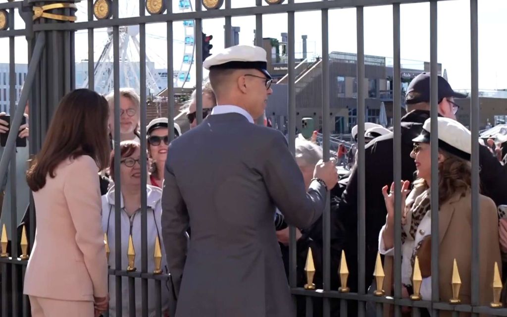 Video: Stubb murjaisi vitsin kaltereiden takaa: 