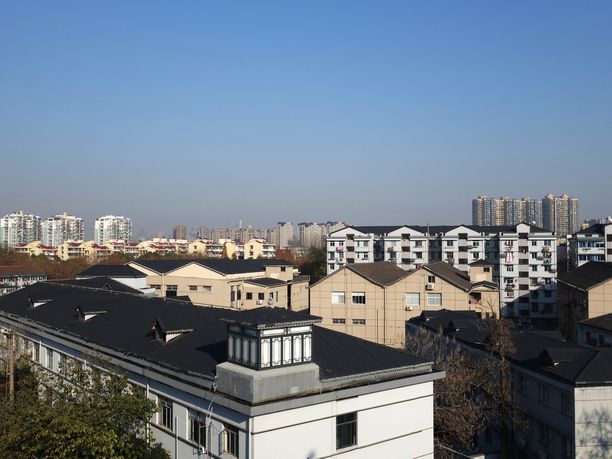 Huanjing teki tuhopolttonsa Hangzhoun kaupungissa Itä-Kiinassa.