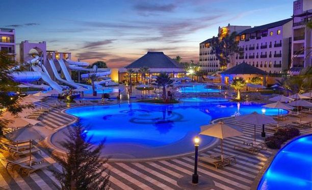 Steigenberger Aqua Magic, jossa Cooperit asuivat, on viiden tähden hotelli Hurghadassa.