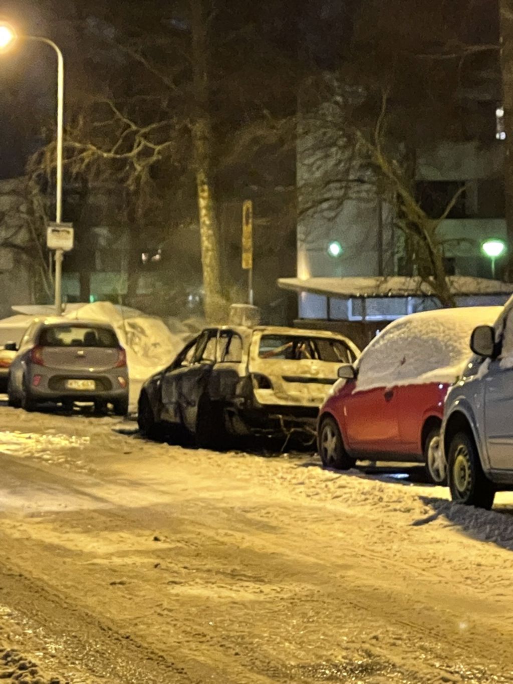 Auto räjäytetty Helsingin Vuosaaressa