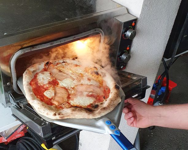 Järvenpääläisestä pizza pop upista tuli hitti