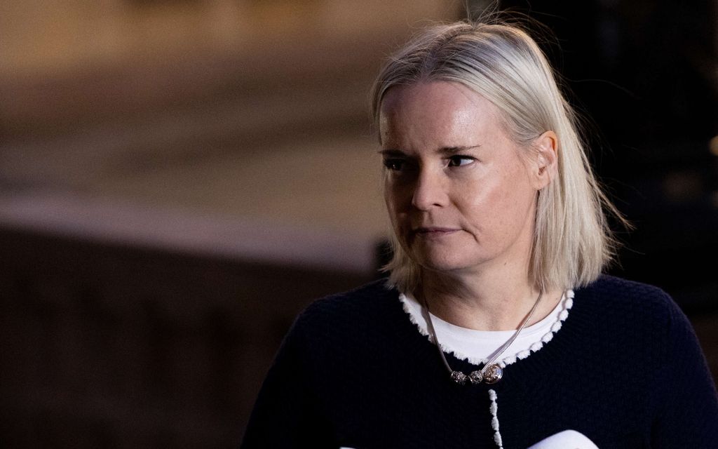 Riikka Purra julkaisi saamiaan karmeita viestejä