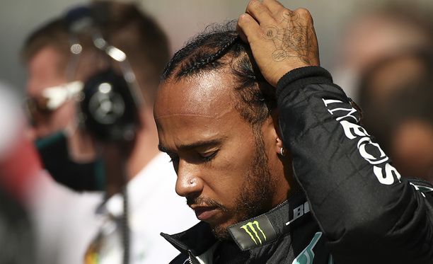 Lewis Hamiltonin rangaistuspisteet ovat täynnä.