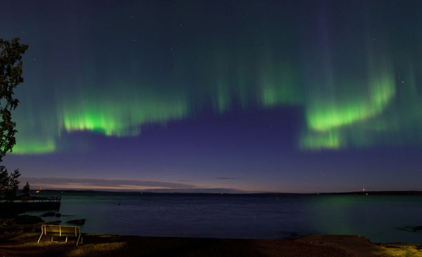 Katso kuvat: Upea revontulinäytös Etelä-Suomessa - 