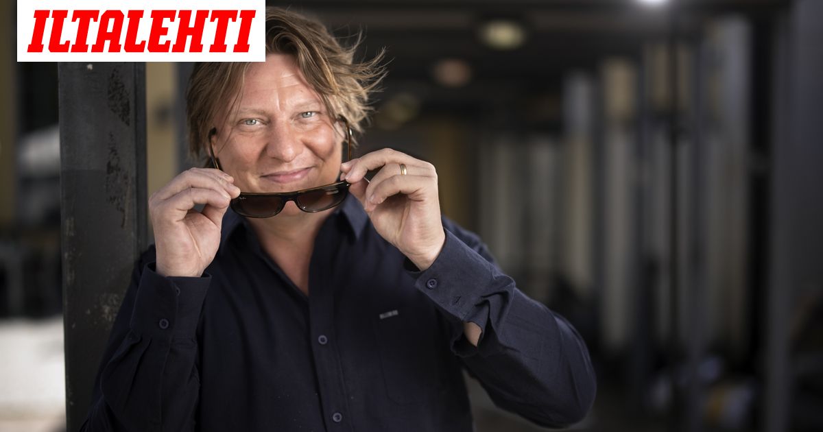 Jaajo Linnonmaa on kiireinen mies: katso hulvaton kuva - Vimarsana News