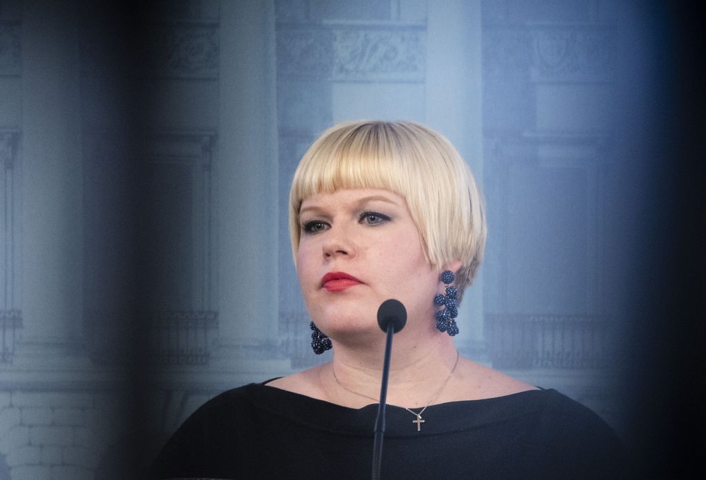 Annika Saarikko ei aio vaihtaa ministerisalkkua: ”Perheeni on elämässäni tärkeintä”