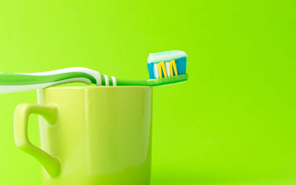 Heivaa tämä esine pois kylppäristä heti! Riski hampaille