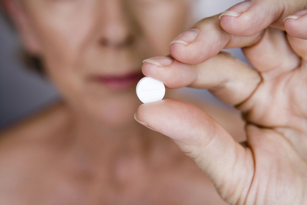 Hyvin halpa pilleri onkin suitsutettu ihmelääke: Aspiriini voi ehkäistä vakavia sairauksia ja helpottaa kipua ylivertaisesti