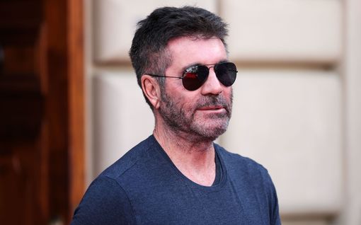 Entiset X-Factor-kilpailijat haastoivat Simon Cowellin viihde­yrityksen oikeuteen