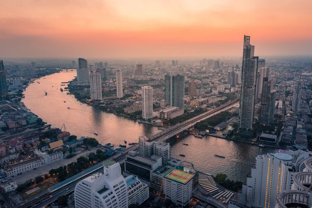 Helsinkiläisyhtiön toimitusjohtaja ja osa puhelinmyyjistä työskenteli Thaimaan Bangkokissa vaikka ostajat olivat Suomessa. [Olga Kashubin]