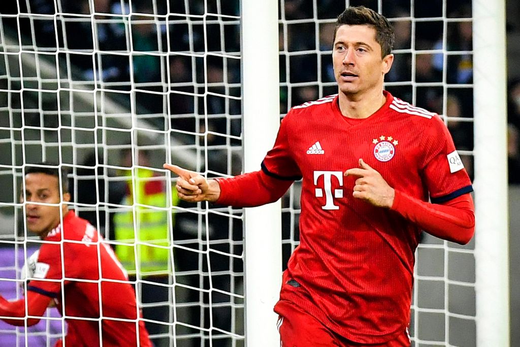 Bayern nousi Dortmundin rinnalle Bundesliigan kärjessä - Robert Lewandowskin kuiva kausi päättyi!