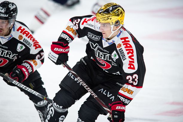 JYPin Julius Nättinen keräsi tehot 1+3 ja rikkoi viime kaudella syntyneen piste-ennätyksensä jo kauden tässä vaiheessa. Hän nousi saldollaan 15+9=24 Liigan pistepörssin kärkeen.