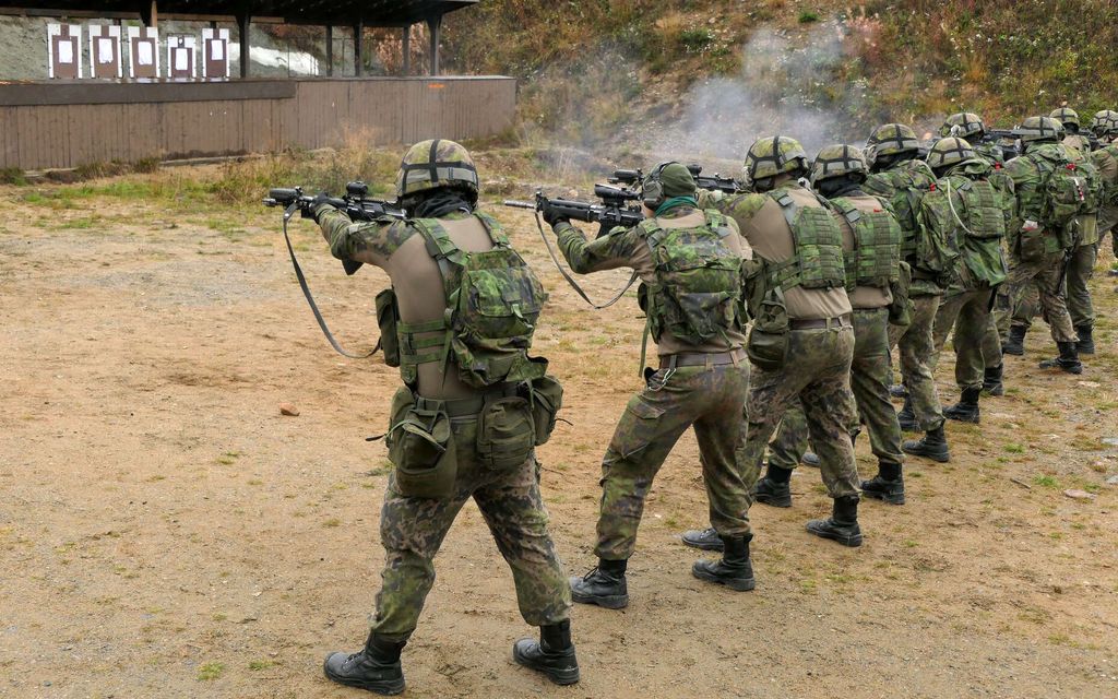 Rynnäkkö­kivääri laukesi vahingossa – 37 varusmiestä tarkastukseen