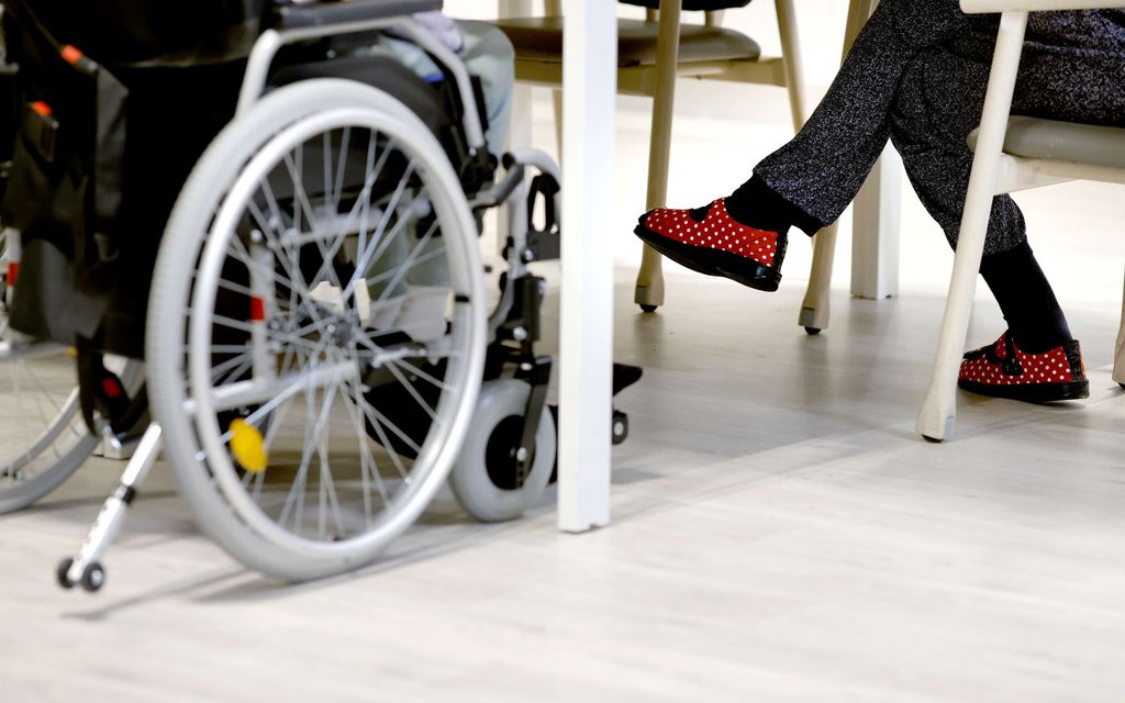 Lääkäri kielsi puolisoa viemästä muistisairasta kotiin, poliisit paikalle – Nyt tuli vakavat moitteet hyvinvointi­alueelle