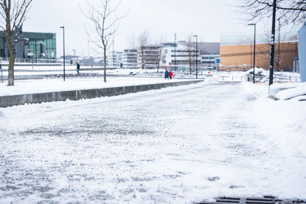 Lumisade on yltämässä etelään asti viikonloppuna – talvinen sää valtaa Suomen