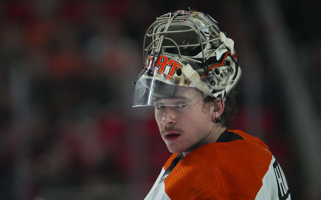 Raiskauksesta syytetty maalivahti sai NHL-sopimuksen