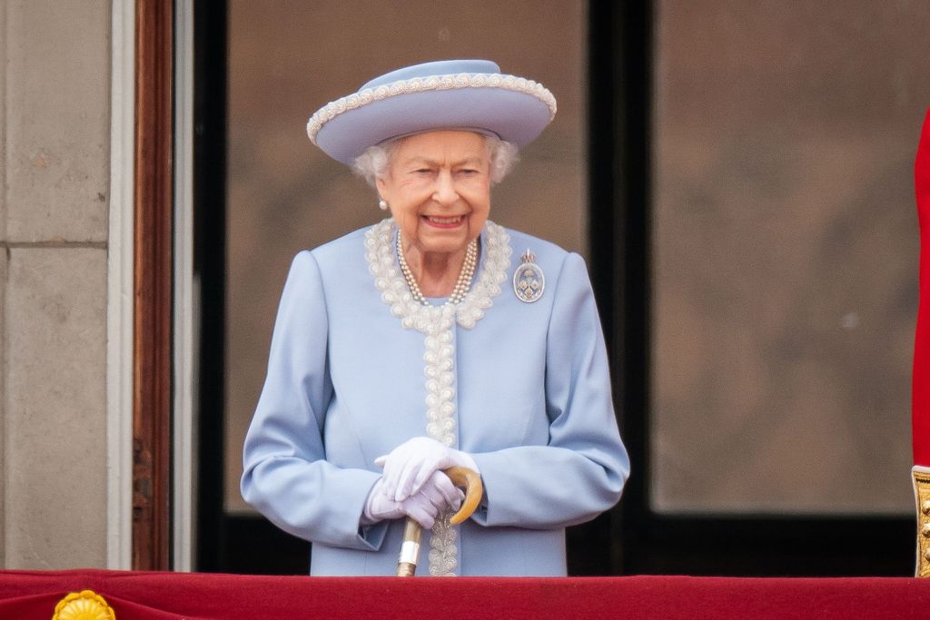 Kuningatar Elisabet jättää väliin jo toisen perinteisen tapahtuman – herättää huolta kansassa