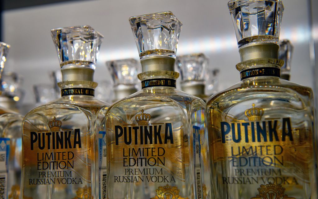 Putin tienasi vodkalla satoja miljoonia