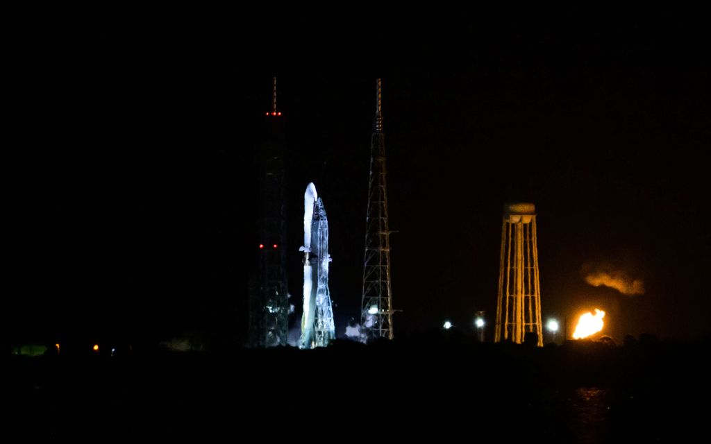 Sää pilasi Amazon-miljardöörin suunnitelmat – Raketin laukaisu siirtyi