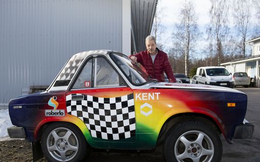 Pekka, 67, rakensi tiettävästi maailman lyhyimmän ajokuntoisen Ladan – tällainen se on