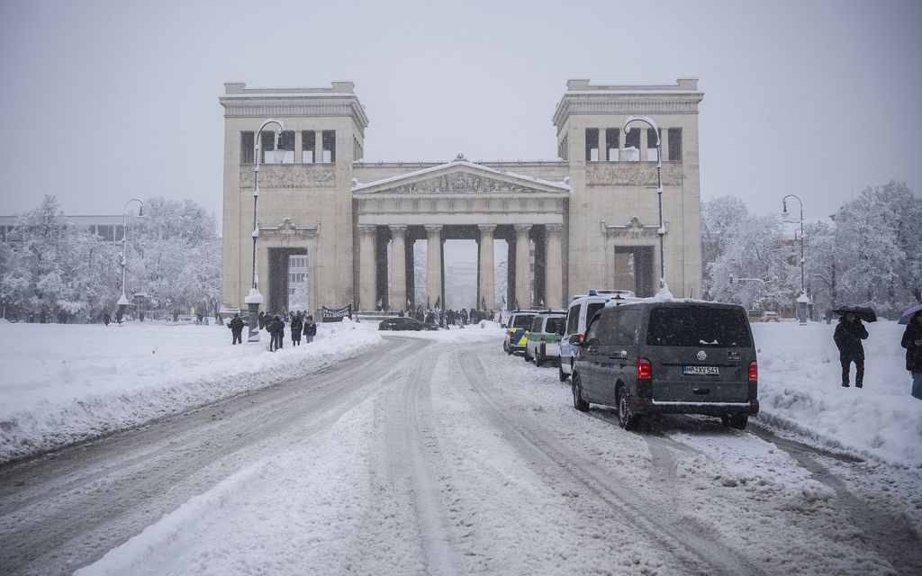 Lumikaaos jotain ennen­näkemätöntä – Suomalaiset risteily­matkustajat jumissa Münchenissä: ”Ei tietoa kotiinpaluusta”