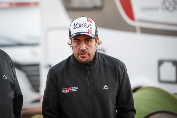 Fernando Alonso jatkaa kisaamista Le Mansissa.
