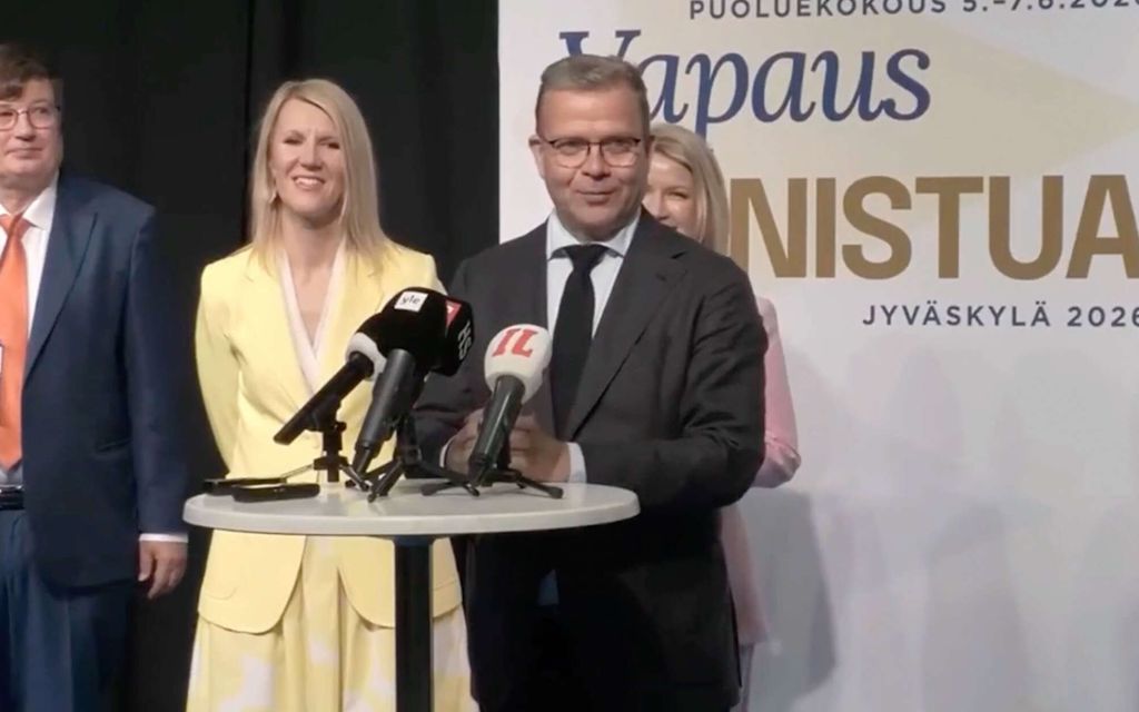 Orpo meinasi unohtaa hääpäivänsä – Lähetti vaimolleen viesti