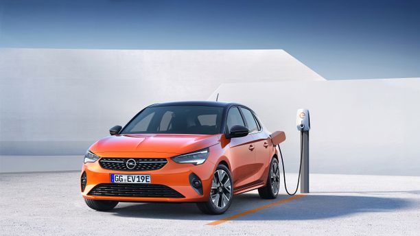 Opel e-Corsa kulkee yhdellä latauksella noin 330 kilometriä.