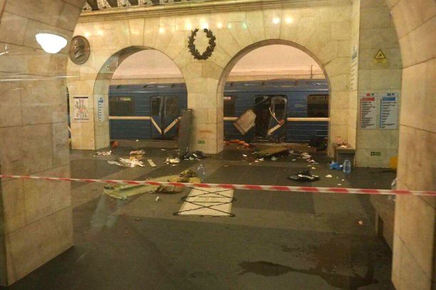 Pietarin metrossa tapahtui tuhoisa terrori-isku vain muutama päivä ennen Tukholmaa. Molemmissa iskuissa on todennäköisiä kytköksiä terroristijärjestö Isisiin.