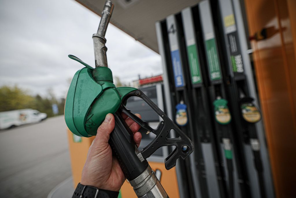 Näkökulma: Polttoaineen hinta uhkaa jo kansalaisten tasa­vertaisuutta