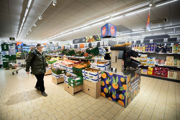 Iivo Vehviläinen percaya bahwa toko-toko besar telah mampu mempersiapkan situasi di mana listrik tidak akan tersedia.