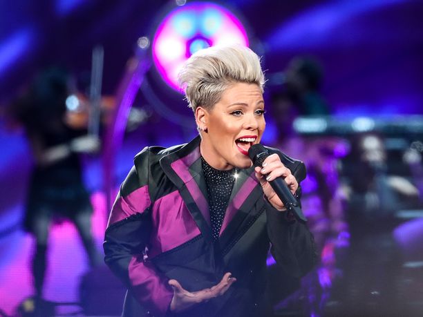 Pink palkitaan Icon-elämäntyöpalkinnolla sunnuntaina Yhdysvalloissa järjestettävässä Billboard Music Awards -gaalassa.