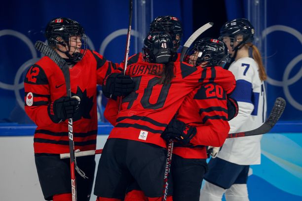 Kanada murskasi naiset 11-1– Suomen maalivahtipaletti täysin sekaisin