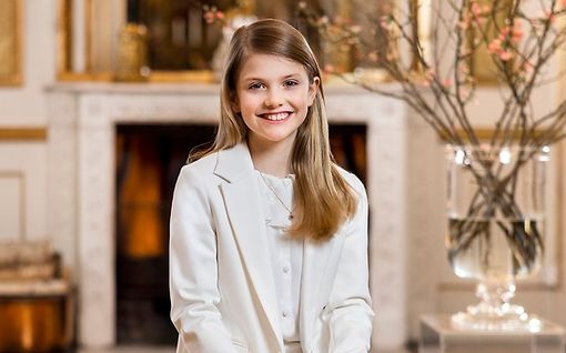 Ruotsin hovi julkaisi kymmenvuotiaan Estellen syntymä­päiväkuvan – katso otos pitkän­huiskeasta prinsessasta!