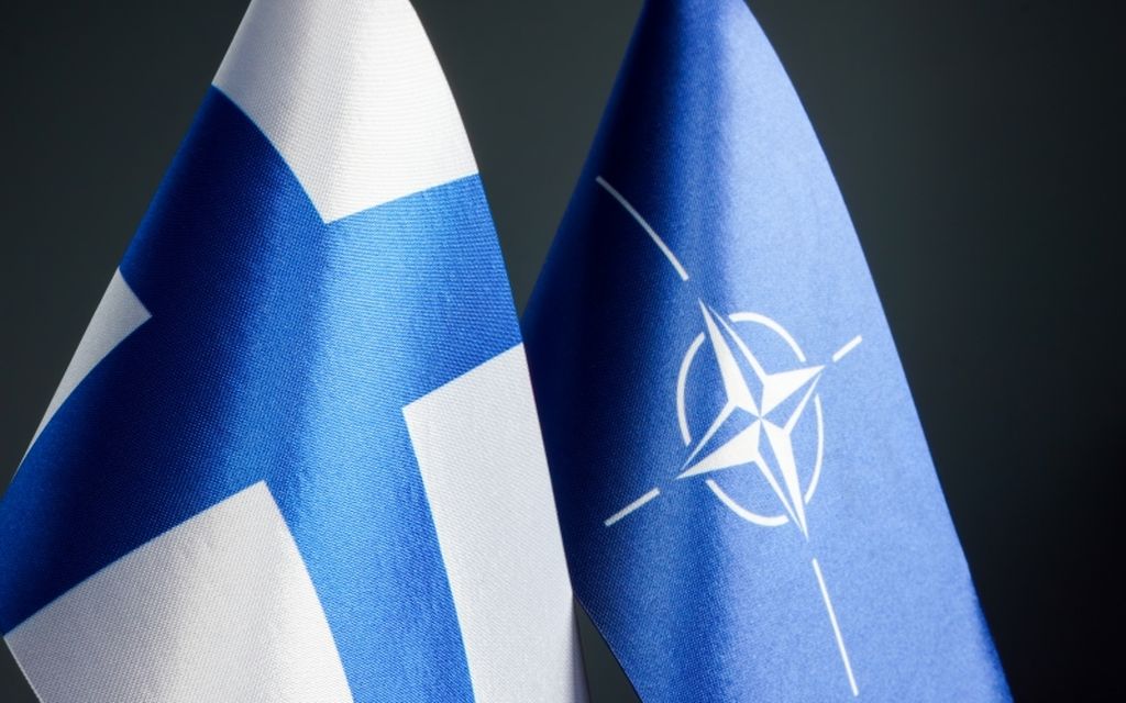 Kysely: Suomalaisille kelpaavat jopa Nato-tukikohdat